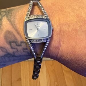 GUESS Silver Crystal Accent Women's Bracelet Watch